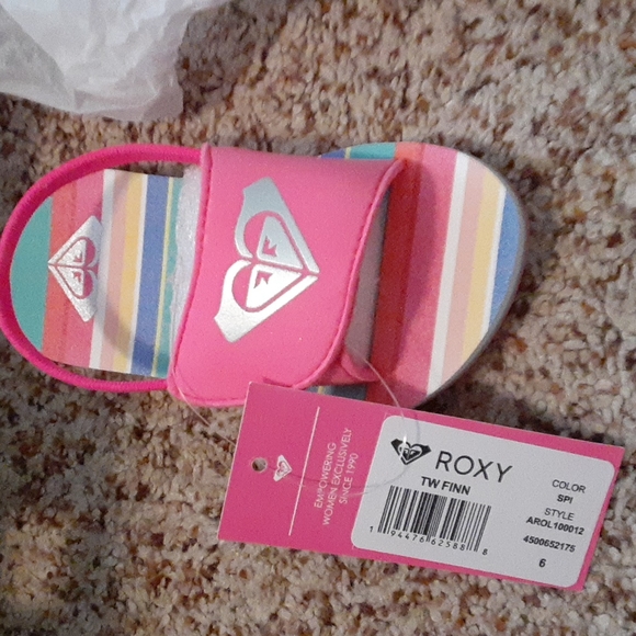 Brand new! ROXY - Picture 1 of 2